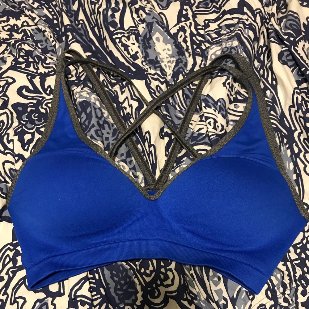 PINK Victoria’s Secret Strappy Sports Bra